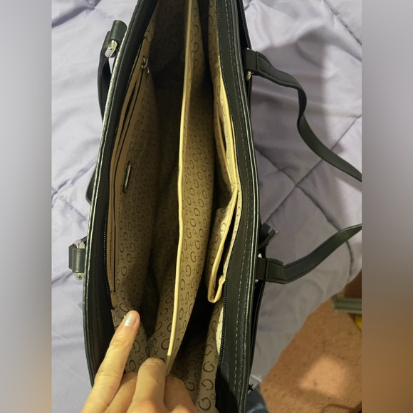 Guess Tote - Picture 2 of 3